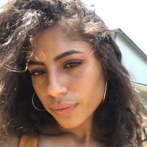 Meet your Posher, Makayla